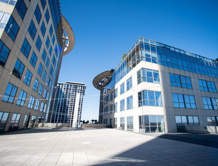 The Wedding Website of Jennifer Ruiz and Solomon Mills