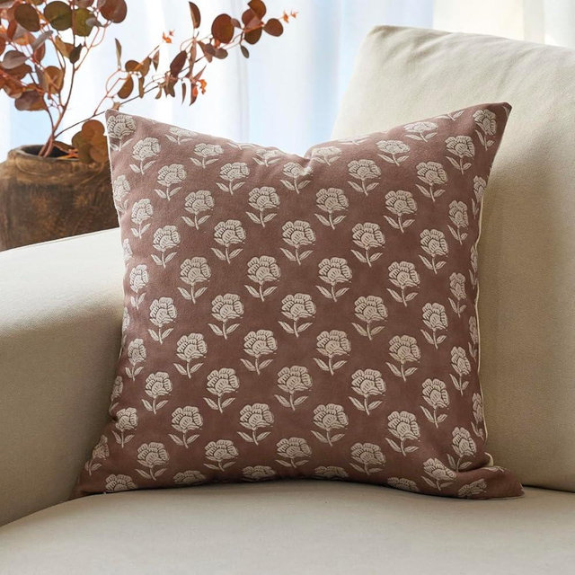 DOMVITUS Floral Pillow Covers 18x18 Throw Pillow Covers Decorative Farmhouse Block Floral Print Vintage Pillow Cover for Living Room Couch Bed, Brown, 1PC