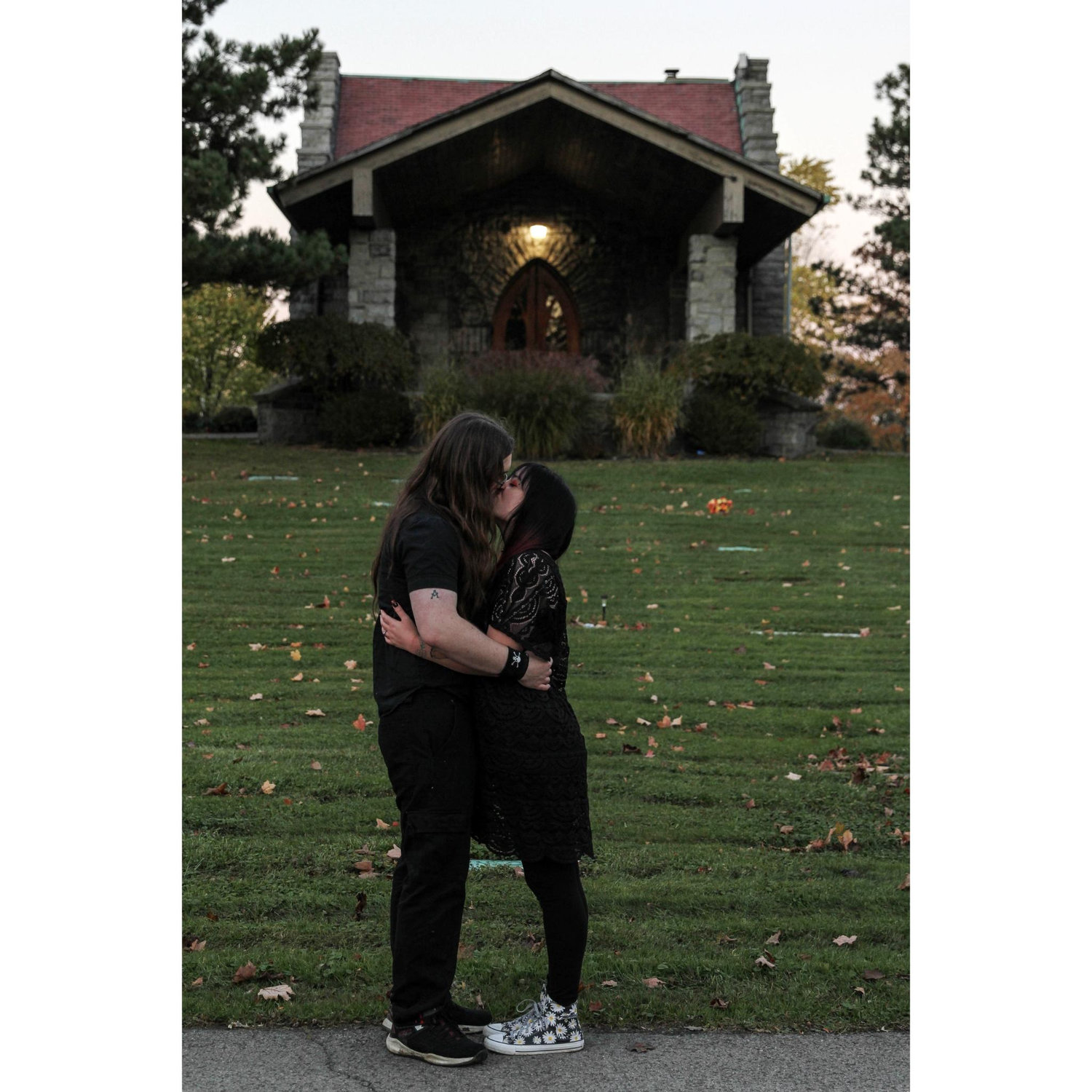 Engagement Photos 🖤
♡Location: Elmlawn Memorial Park
♡Photographer: Alyssa Knowlton, Lyssa Lee Photography
