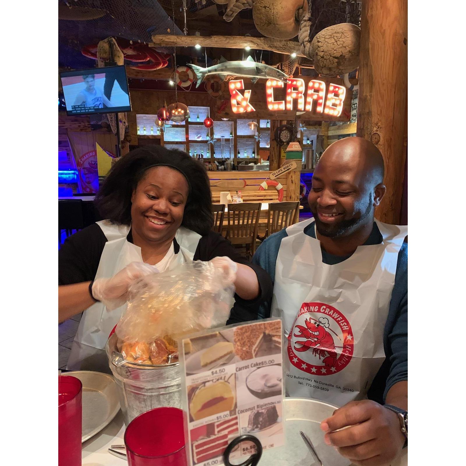 Keyy LOOOVVVEEEESSSS Her Crab Legs....Let's Get It Cracking!!!