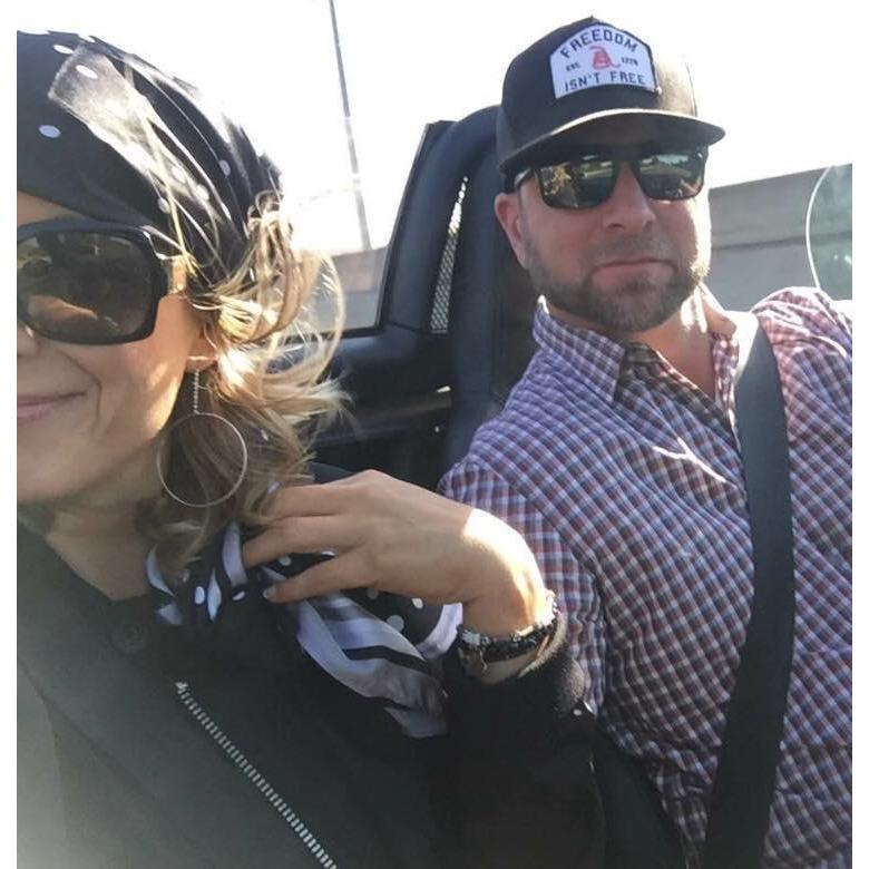 Justin plans all our dates, I plan our trips. This was just one of many dates he planned. He is THE BEST date planner. Porsche rented, long drive to the city, seafood, walls... the best date planner.
