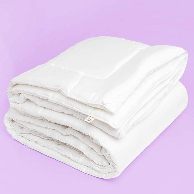 Sheets & Giggles Eucalyptus, Down Alternative Comforter. Just Like Our Eucalyptus Lyocell Sheet Sets, Our Soft, Fluffy Eucalyptus Comforter is Sustainable, Cooling, and Hypoallergenic –King, White