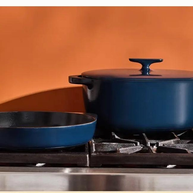 8.5 qt Enameled Cast Iron Oval Dutch Oven-midnight blue