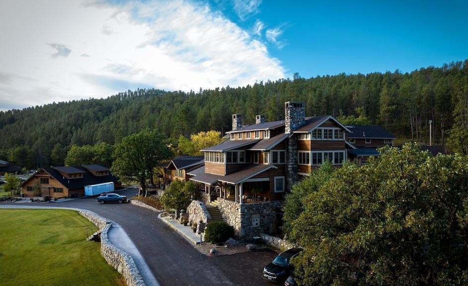 The Wedding Website of Tara Anderson and Carter Zeppelin