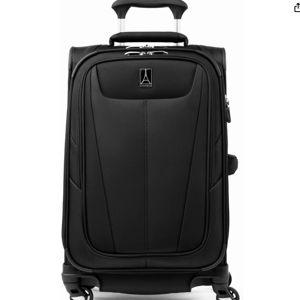 Travelpro Maxlite 5 Softside Expandable Carry on Luggage with 4 Spinner Wheels, Lightweight Suitcase, Men and Women, Black, Carry On 21-Inch