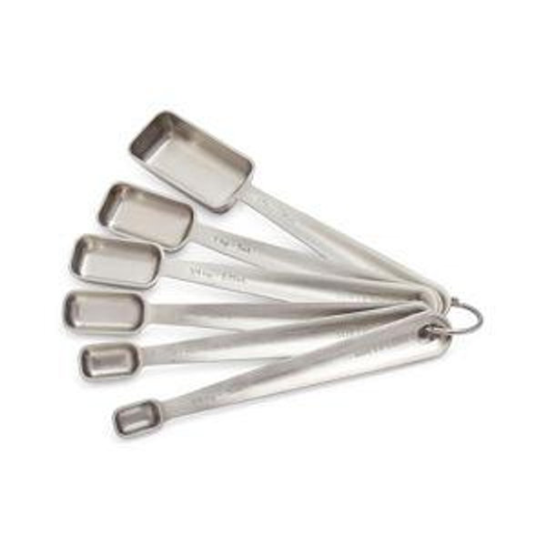 Sur La Table Stainless Steel Measuring Spoons Set – 6 Slim Narrow Spoons Fit Spice Jars – ⅛ tsp to 1 tbsp with Easy-Open Ring, Dishwasher