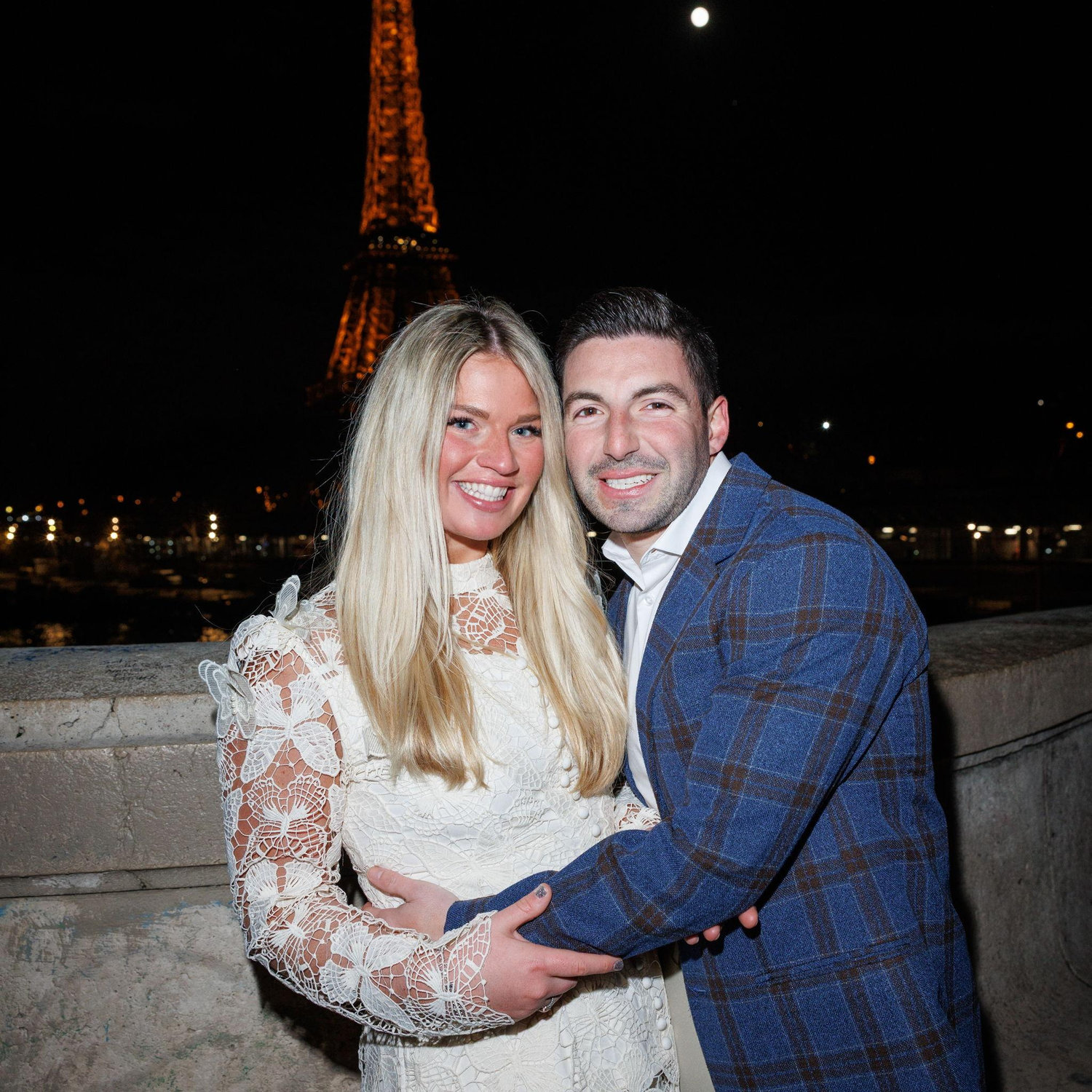 Engagement photos in Paris - 2026
