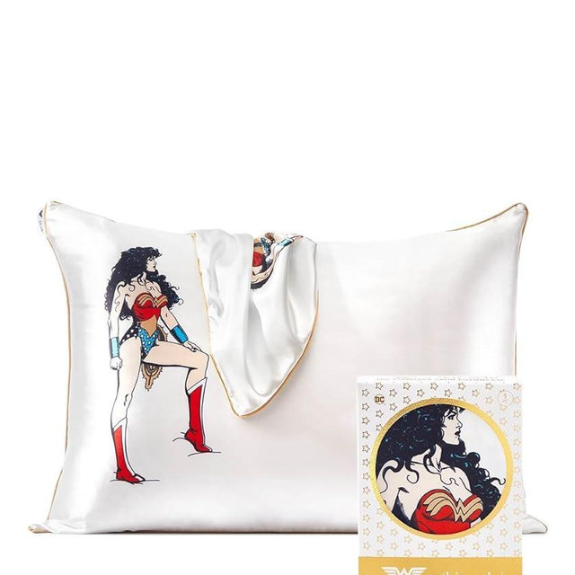 Kitsch Wonder Woman (Believe in Wonder) Satin Pillowcase with Zipper Softer Than Silk, Luxury Cooling Pillowcase for Hair & Skin, Wrinkle Prevention, Queen/Standard (19X26)