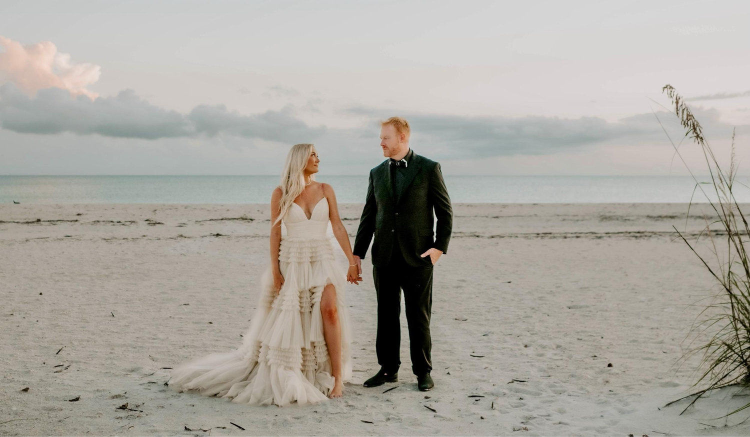 The Wedding Website of Cydnee Lambert and John Henderson