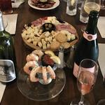 HF Family Table and Market