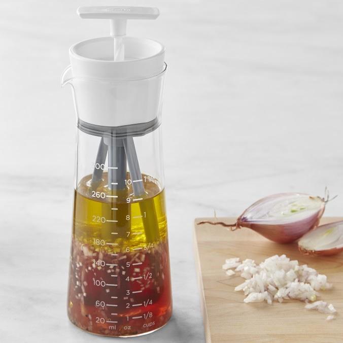 Chef'n Emulstir Salad Dressing Mixer