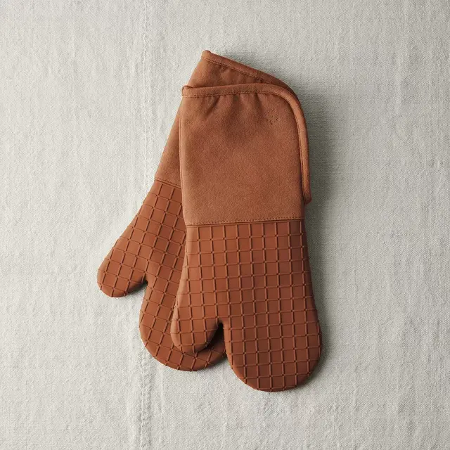 Five Two Silicone Oven Mitts & Pot Holders