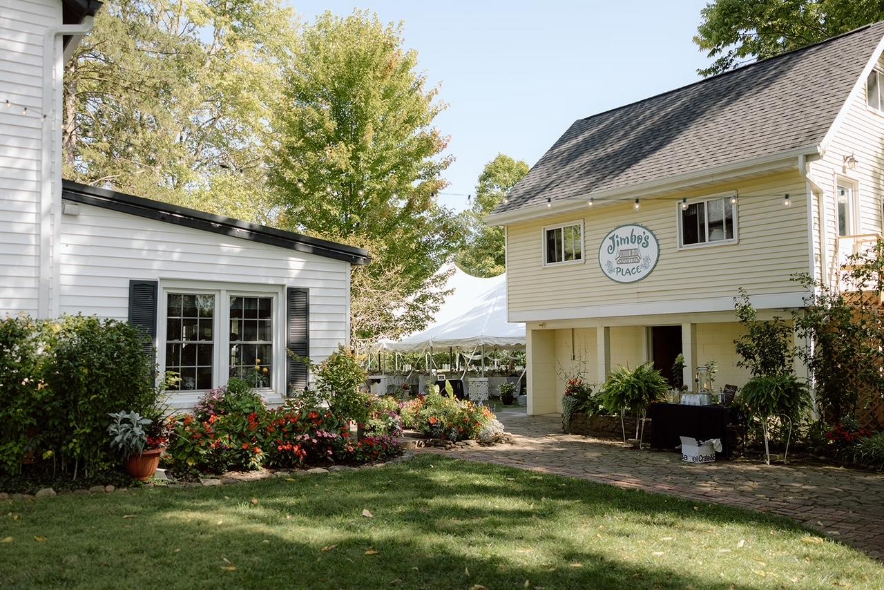 The Wedding Website of Claire Daly and Zack Boston