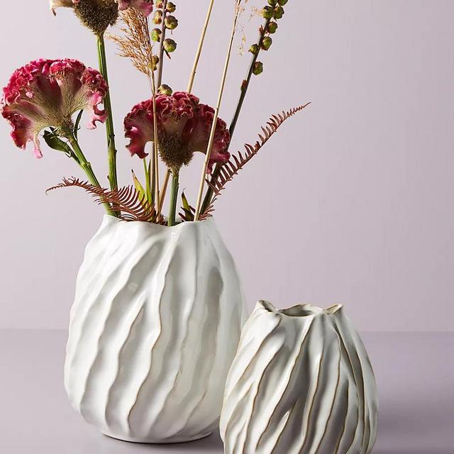 Mooney Vase