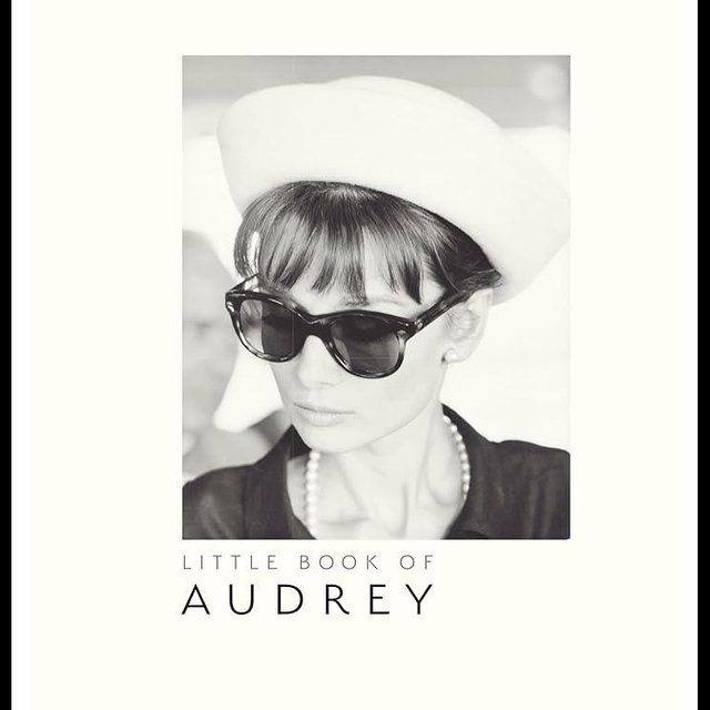 Little Book of Audrey Hepburn: New Edition (Little Books of Fashion, 4)