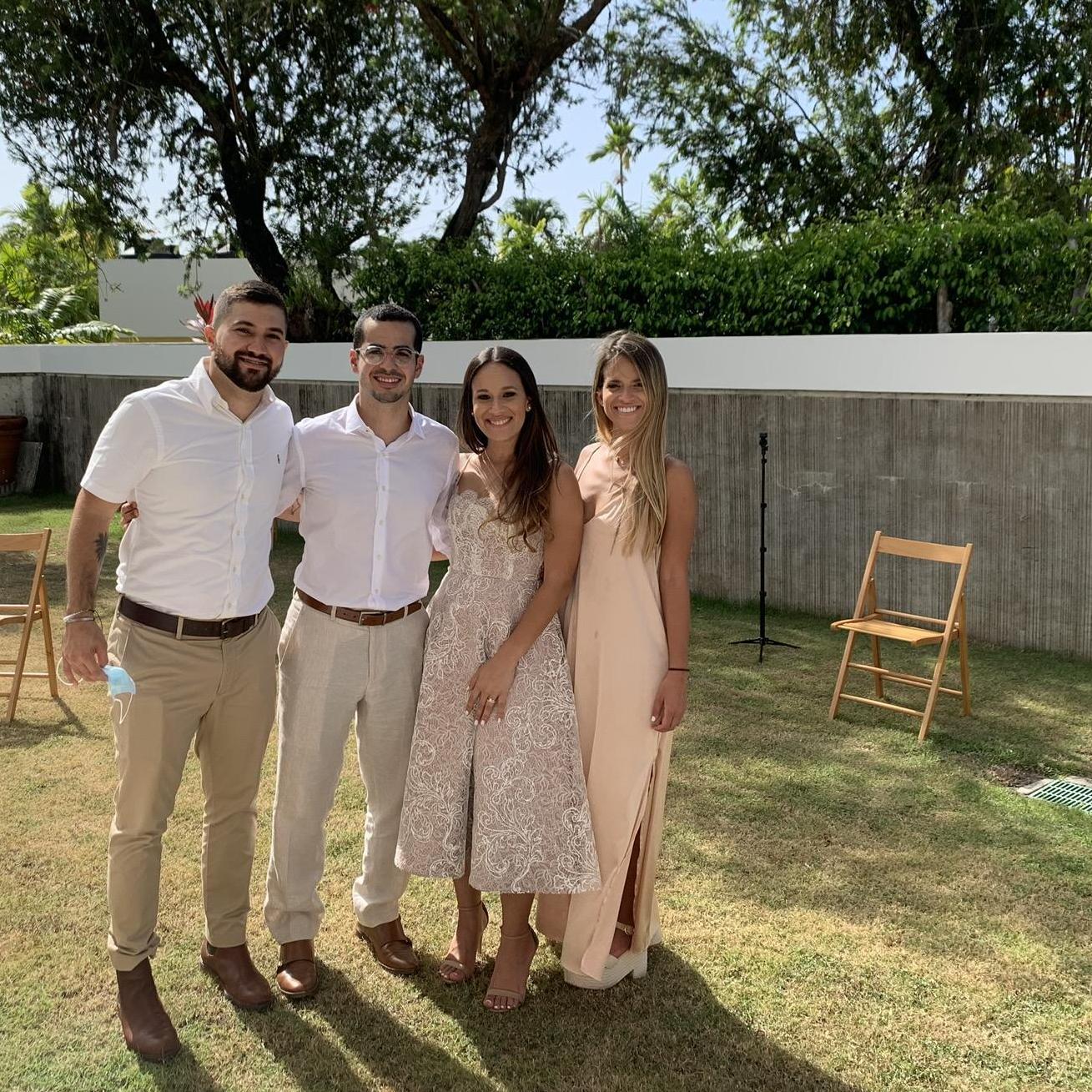 Newlyweds with the Best Man and Maid of Honor.