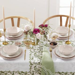 French Perle Scallop 12-Piece Dinnerware Set, Service for 4