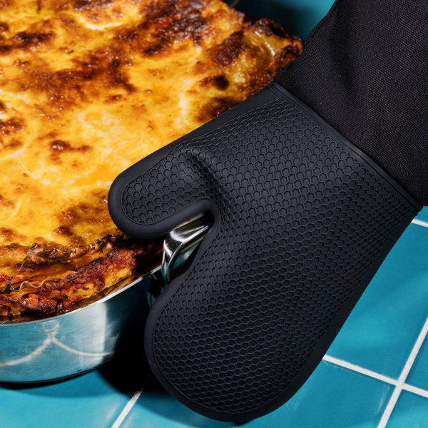HexClad Hybrid Cookware Oven Mitt - Thumbnail 2