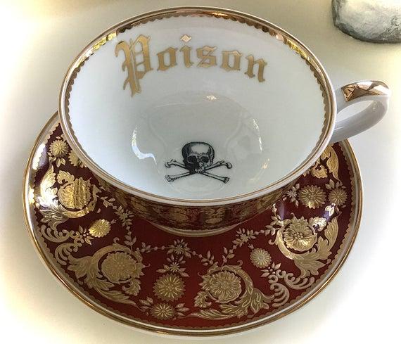 22k Gold Rust Red "Poison" Teacup & Saucer Set, 8 Ounces