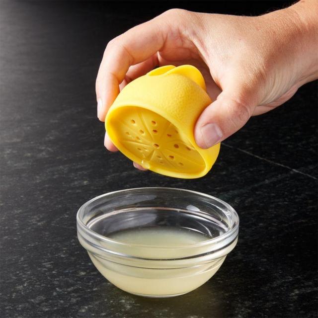 OXO ® Silicone Lemon Squeeze and Store