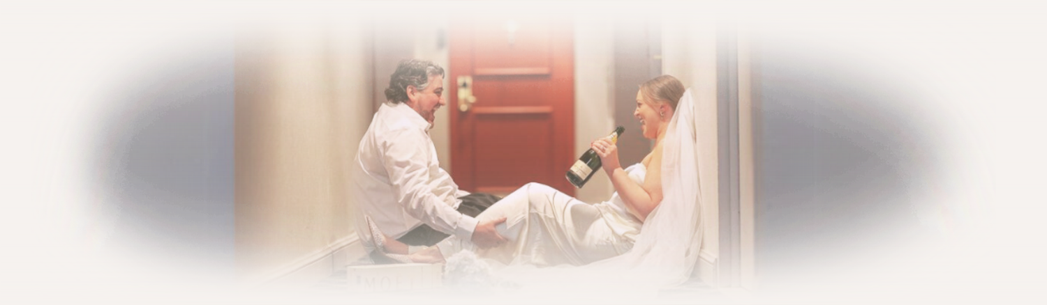 The Wedding Website of Lindsay Czajka and Timothy Hohwald