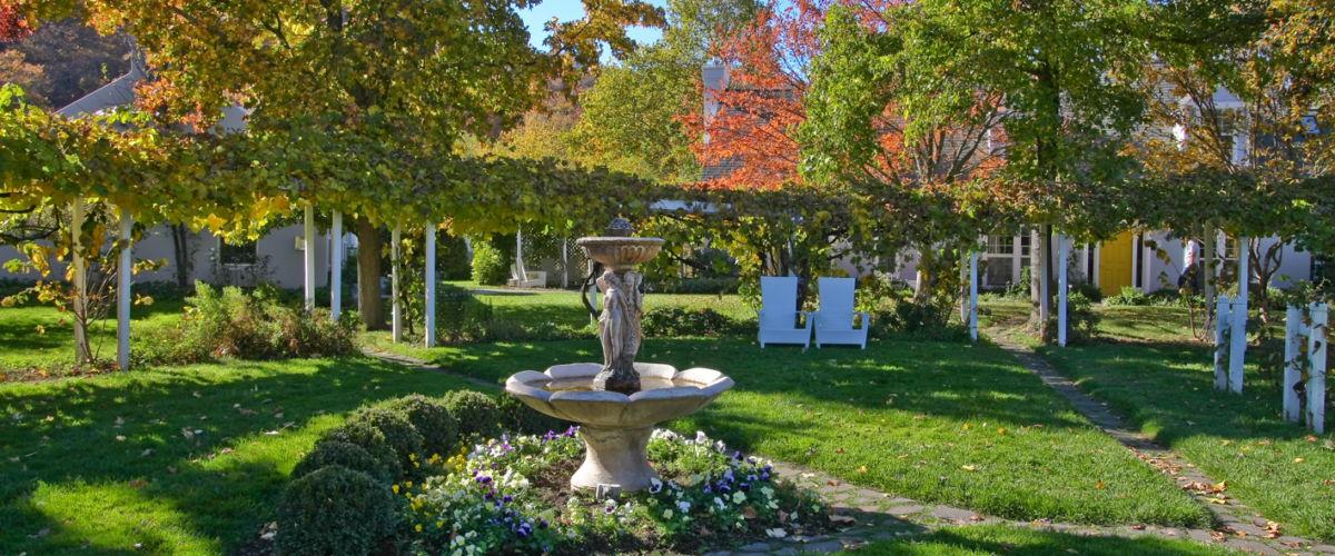The Wedding Website of Megan Anderson and Thomas Michiels