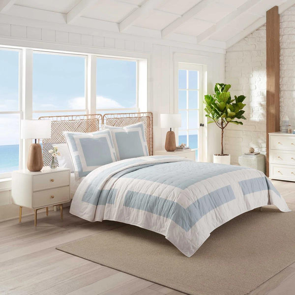 Southern Tide Savannah Ivory/Blue Quilt - King Quilt