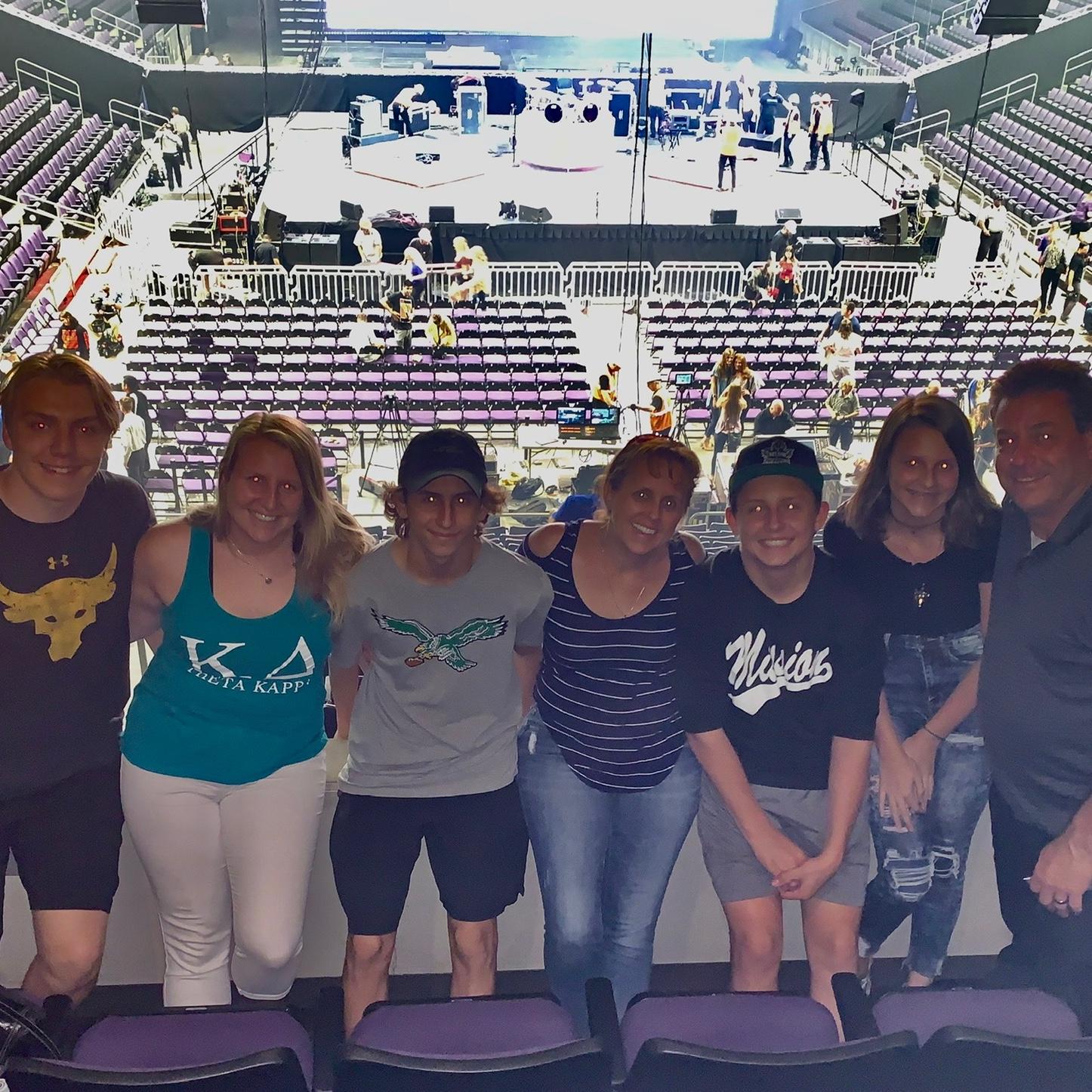 Newsboys Concert with the Werner Family

(Mason, Barbra, Jorden, Tammie, Aiden, Renée, Jim)