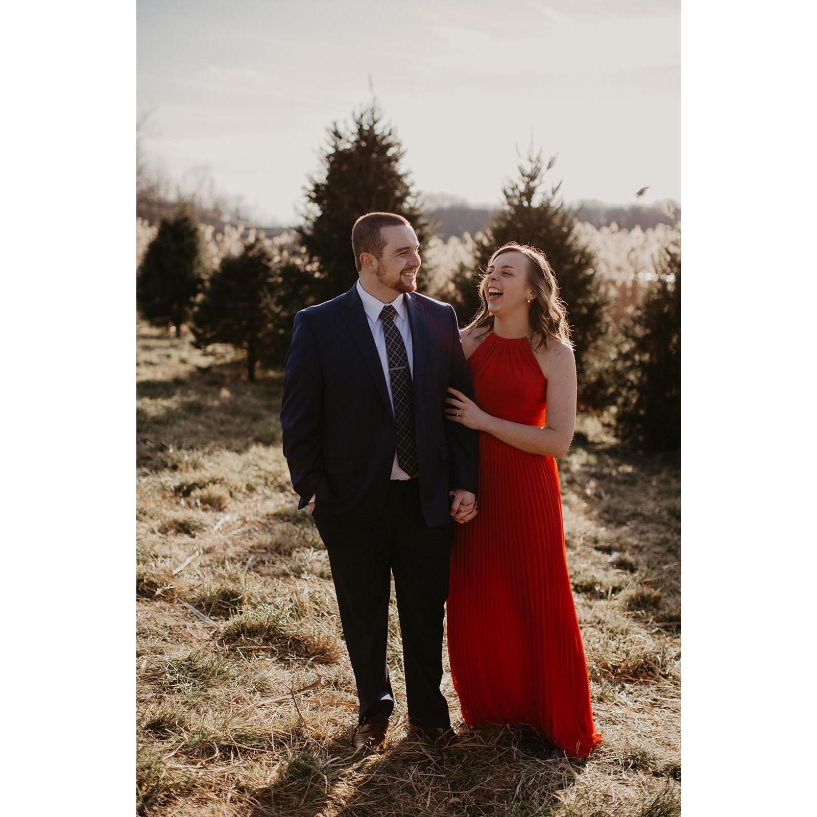 Engagement Photos, Shawnee Trail Tree Farm | Victoria Photos, December 2019