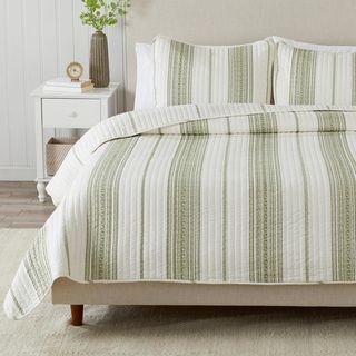 Wesley 3-Piece Stripe Quilt Set