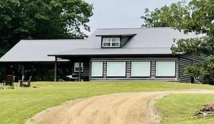 The Wedding Website of Cheyenne Lester and Derek Lester