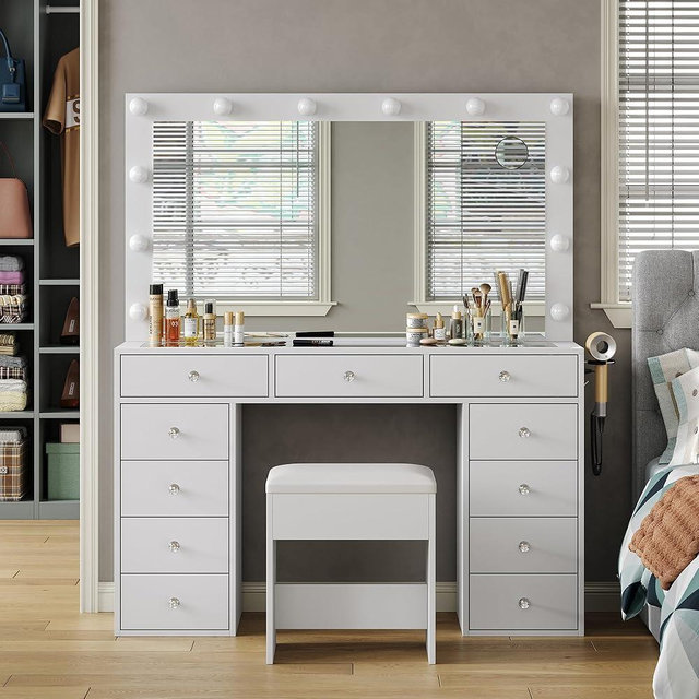 FUSOU Vanity Desk with Power Outlet, Makeup Vanity with Mirror and 12 LED Lights, 3 Lighting Modes,11 Drawers Vanity Table with Chair, Glass Top, Dressing Table for Bedroom,Dressing Room (White)