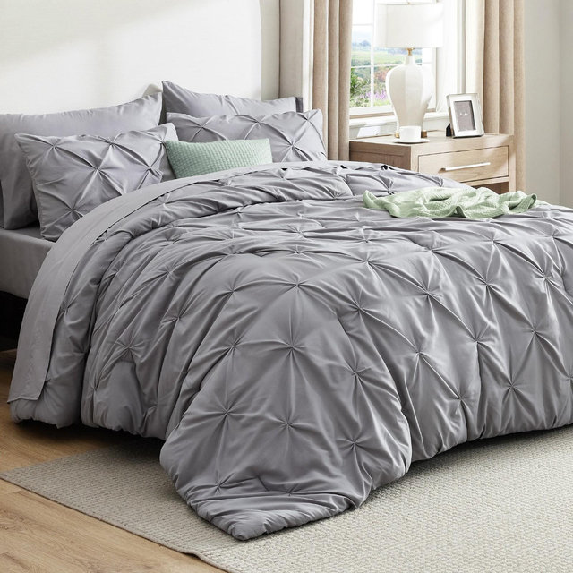 Bed in a Bag Comforter Set with Sheets, Solid Diamond Pintuck Pinch Pleat All-Season Bedding, GentleSoft™ Luxury Bed Set Gift for Family