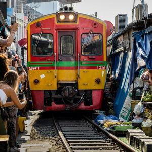 Private Tour to Railway Market and Damnoen Saduak Floating Market
