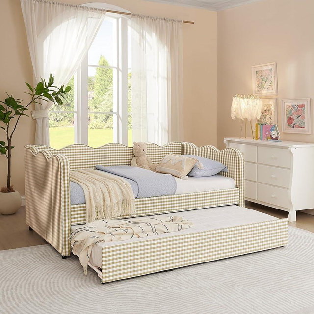 Yoglad Twin to King Size Daybed with Trundle, Plaid Linen Upholstered Day Bed Frame with USB Charging Ports, Gingham Daybed Wooden Extendable Sofa Bed for Bedroom, No Box Spring Needed(Brown)