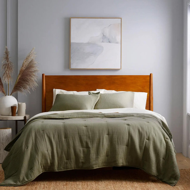Organic Airy Gauze Dream Quilt - Olive, Full/Queen
