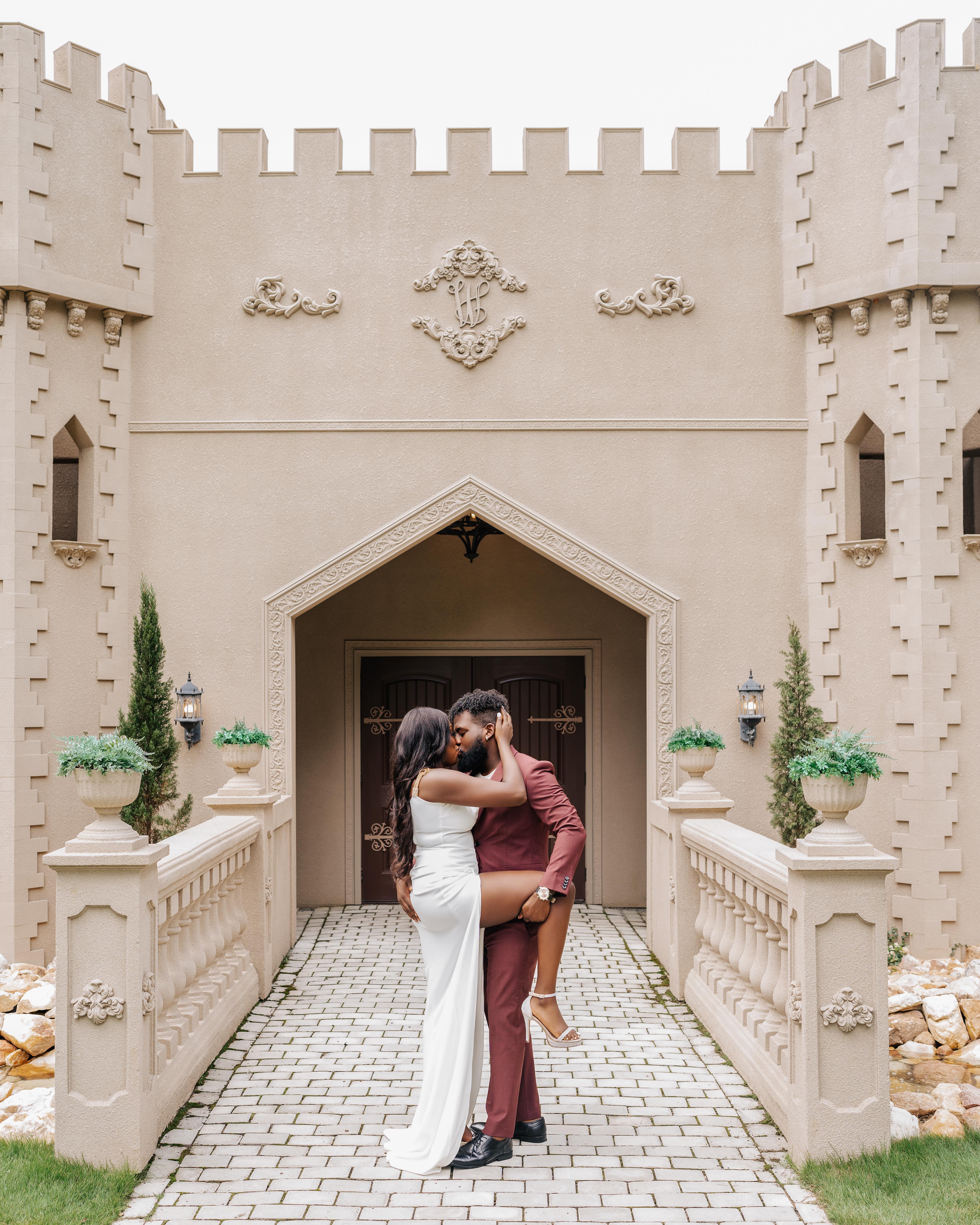 The Wedding Website of Aris Reeves and Justin Sykes