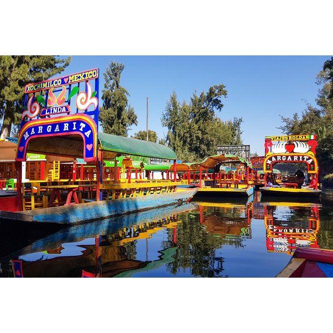 Things to do that are just a short trip outside of the city include the Canals and floating gardens of Xochimilco and the ancient pyramids of Teotihuacan