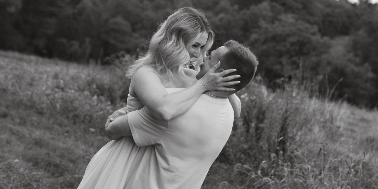 The Wedding Website of Lauren Grove and Wyatt Kennedy