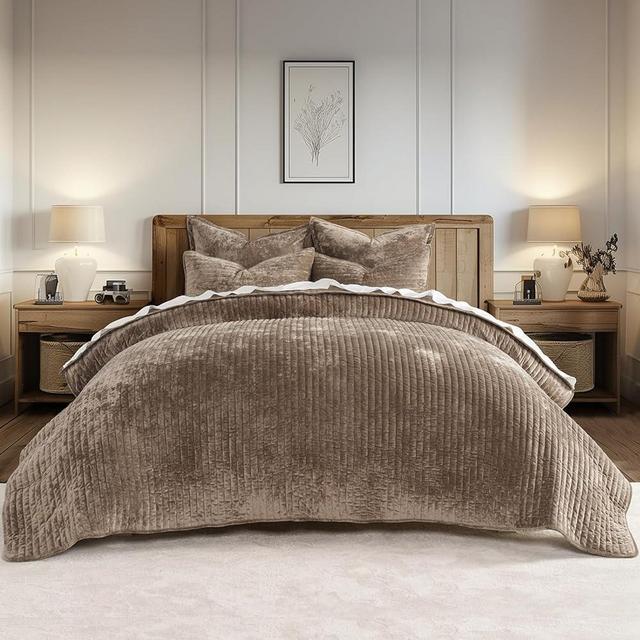 EVERGRACE Velvet Quilt Set King Size, Luxurious Soft Striped Channel Bedding Set, Lightweight Velvet Comforter for All Season, Oversized Bedspread Coverlet with 2 Matching Shams, Mocha Brown