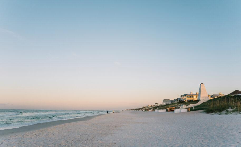 The Wedding Website of Lindsey Gregor and Alec Pence