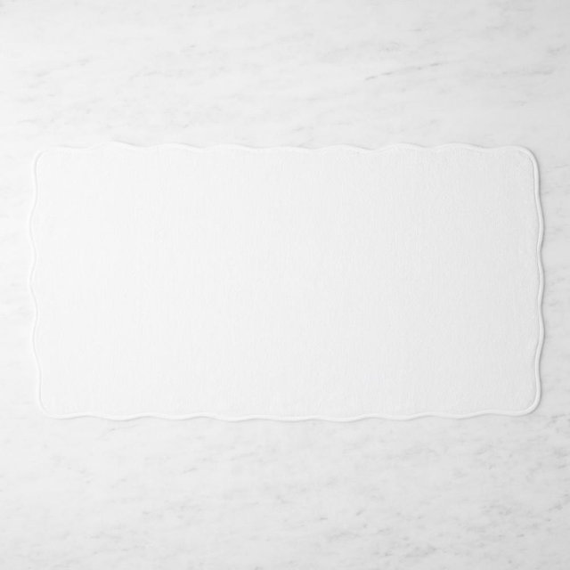 AERIN Scallop Bath Mat, 21" X 39", Bright White