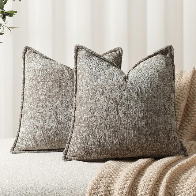 DEZENE Pack of 2 Grey Decorative Throw Pillow Covers 18x18 Cozy Soft Chenille Accent Vintage Square Couch Pillow Covers for Home Decor Bed Sofa Living Room