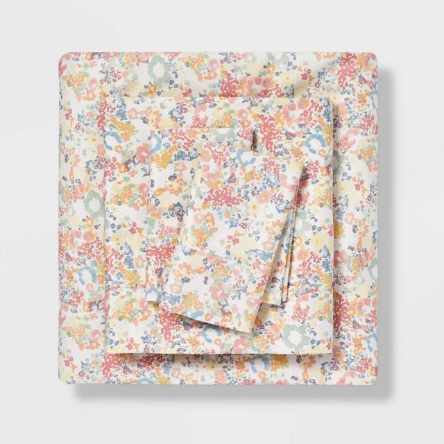 California King 400 Thread Count Printed Performance Sheet Set Ditsy Rose Floral - Threshold™