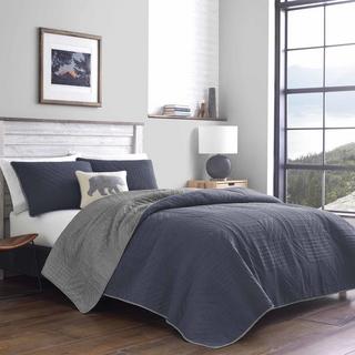 Hidden Lake 3-Piece Quilt Set
