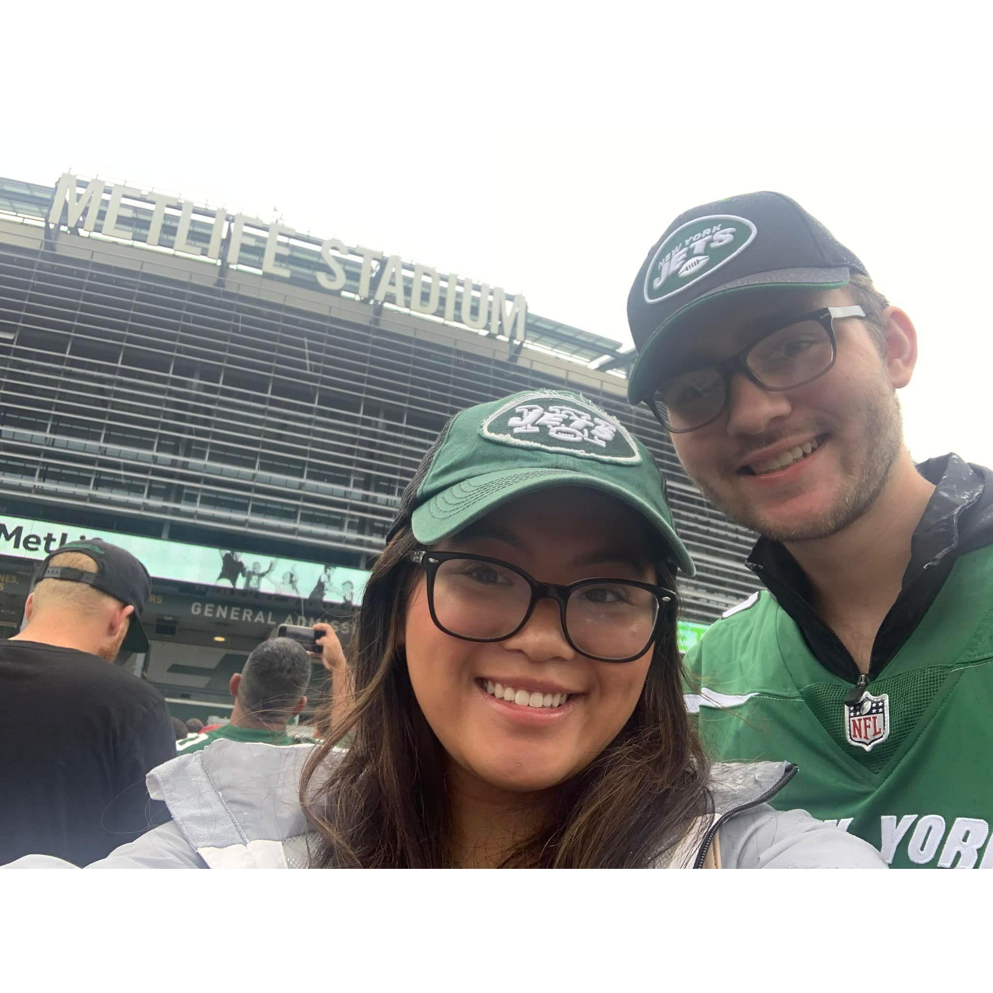 Ryan and Lyndsey's first Jets game (GO JETS!)