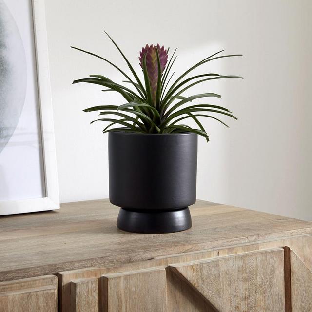 Bishop Tabletop Planters, Small, Black