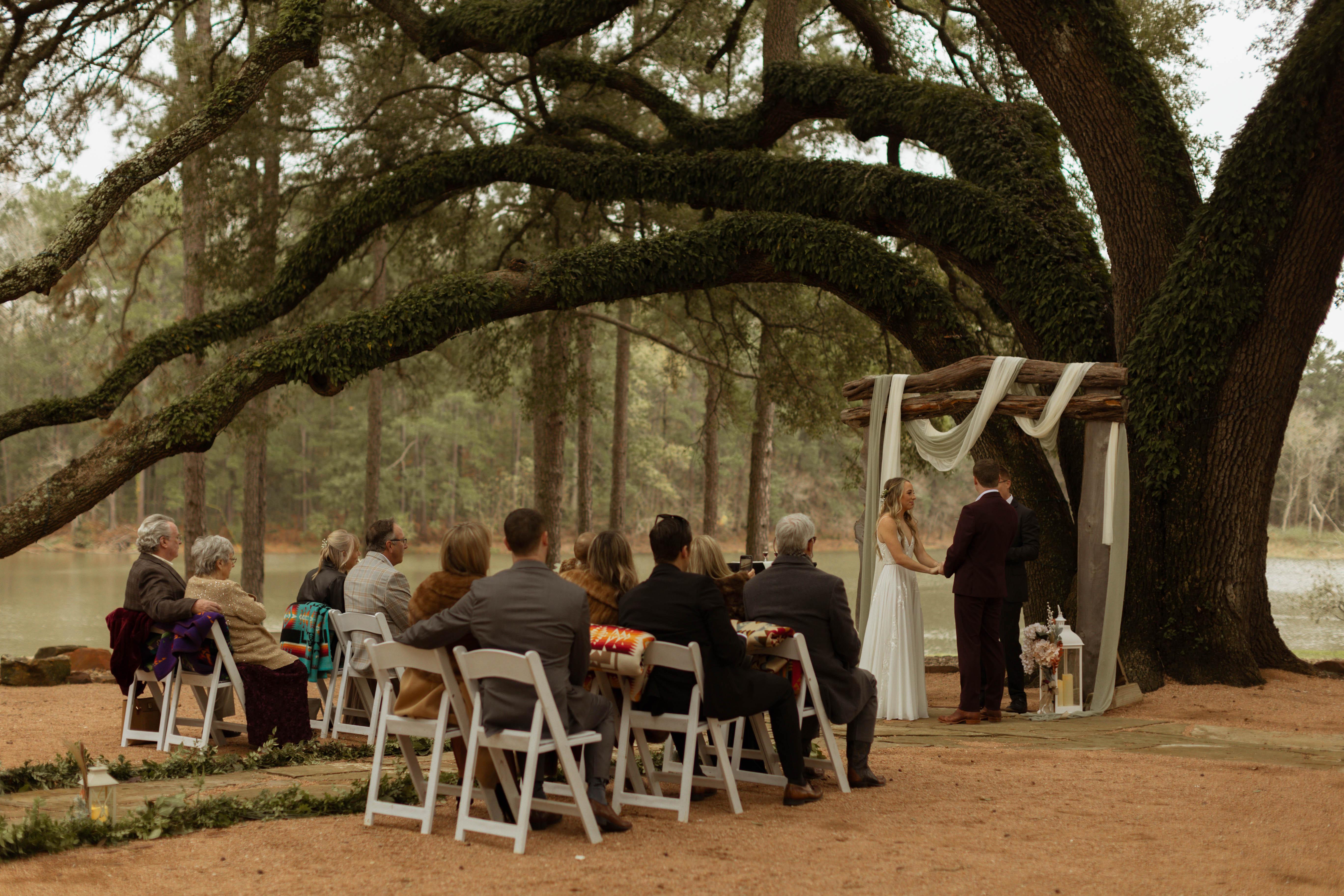 The Wedding Website of Kelly Hugo and Jake Davis