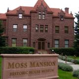 Moss Mansion