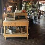 Renninger's Flea Market & Antique Center